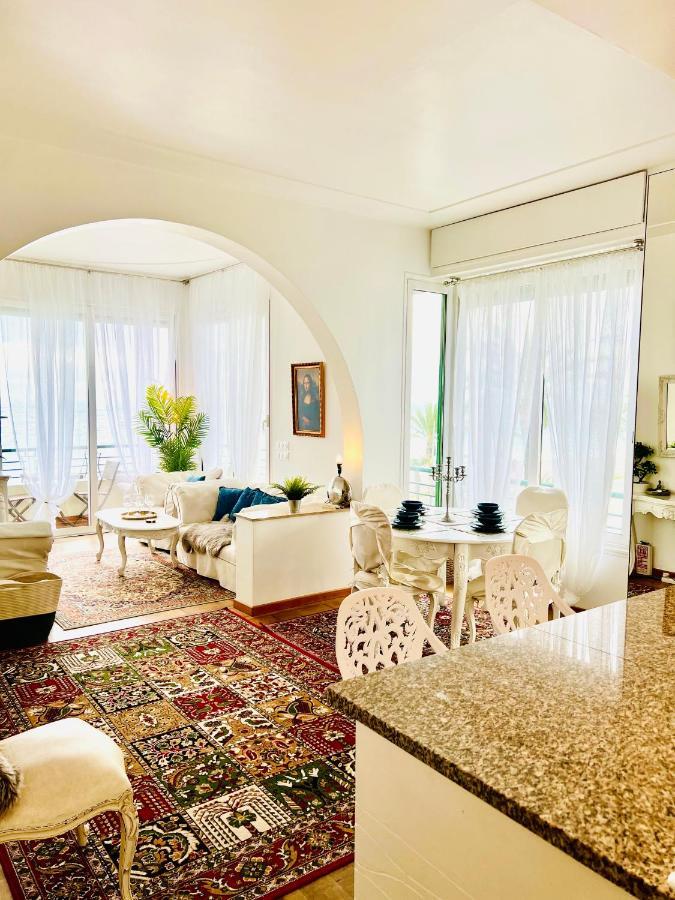 Endless Stunning Mediterranean Sea Views Promenade Des Anglais Nice Exterior photo